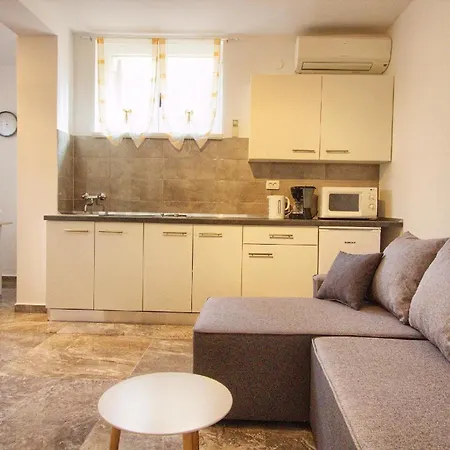 Apartment Fuer 4 Personen Ca 35 Qm In Banjole, Istrien Istrische Riviera